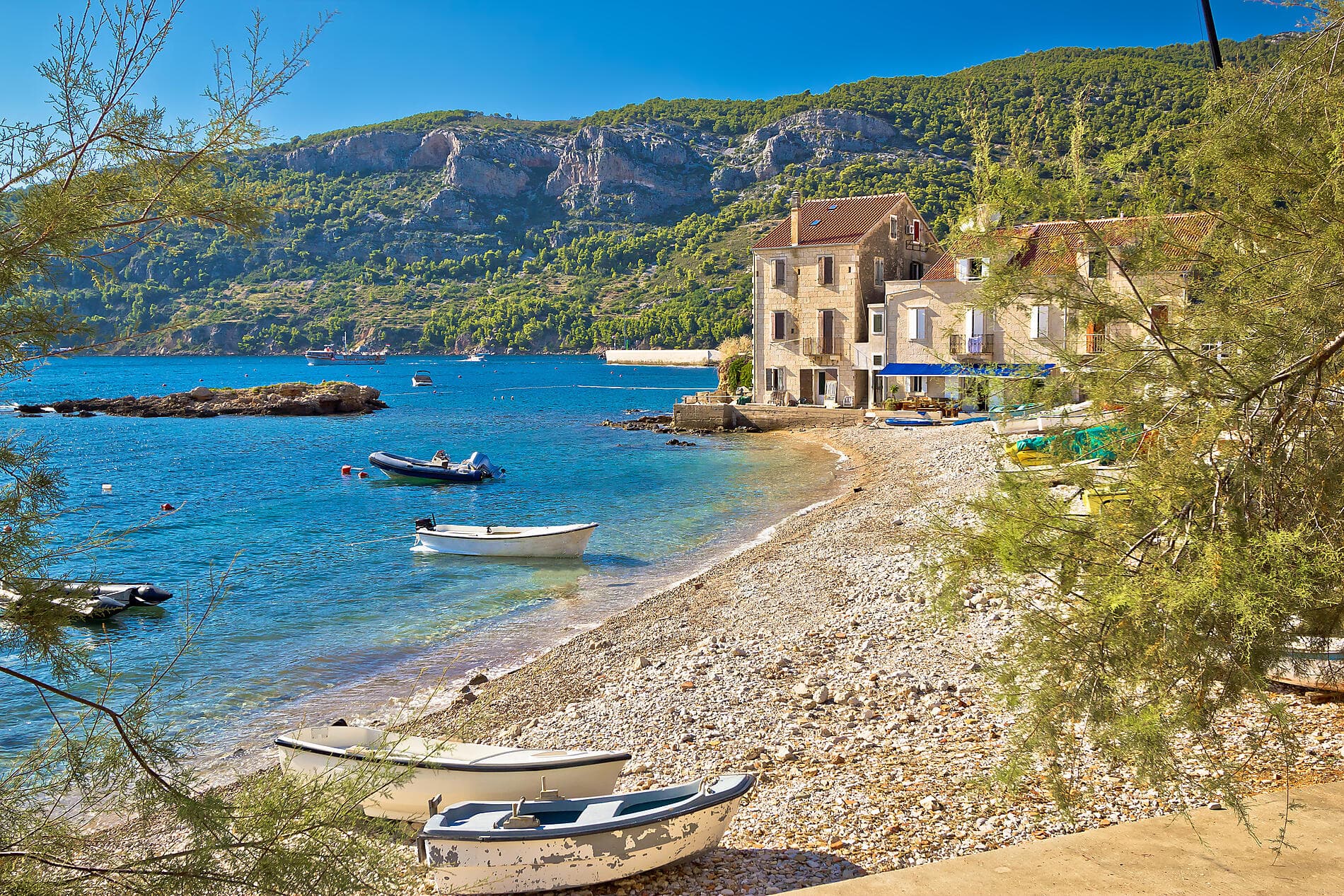 From the Adriatic to the Ionian Sea 