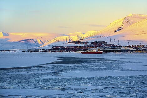 11 Aug 26 - Longyearbyen, Spitsbergen